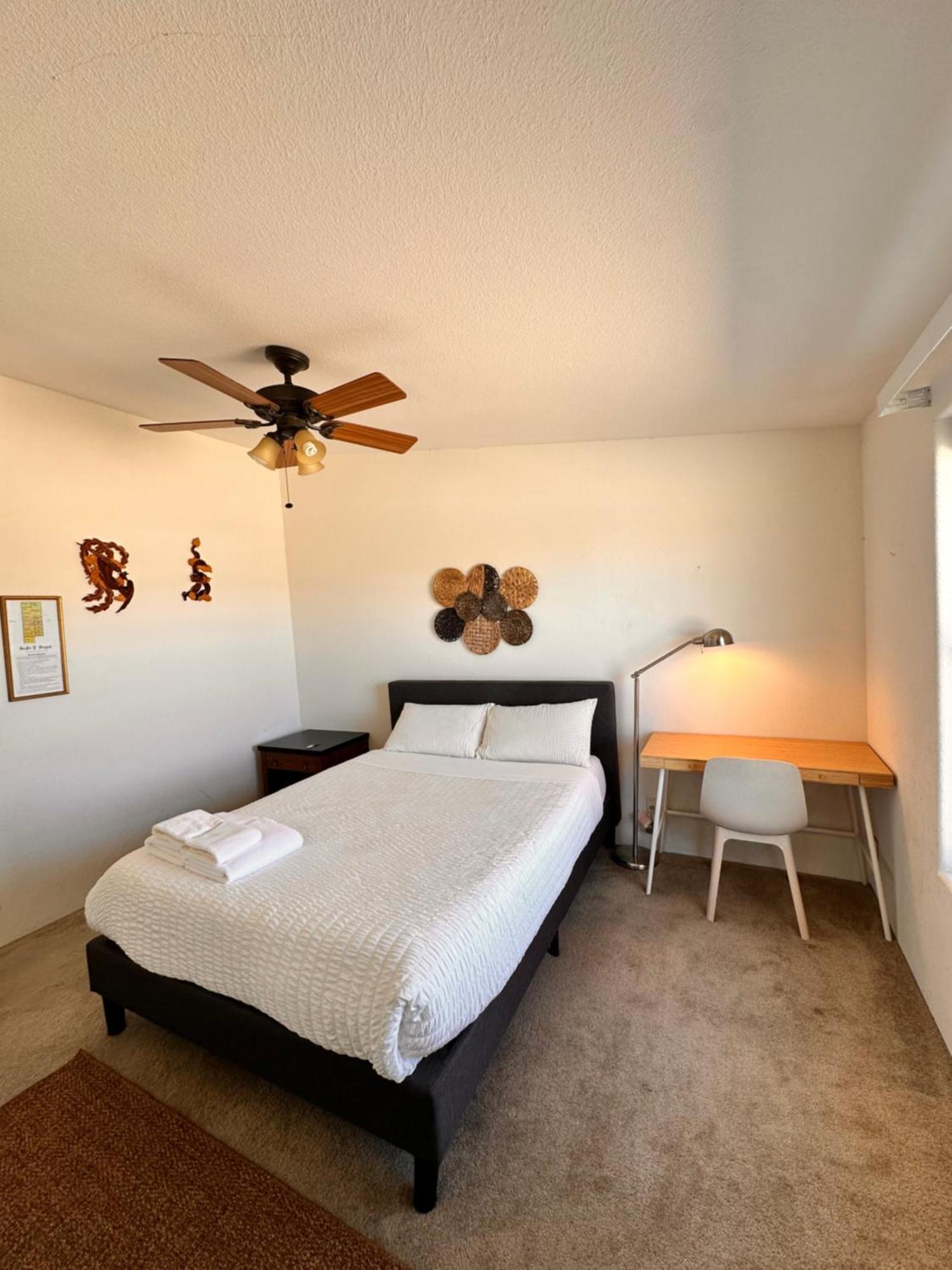 트웬티나인팜스 Bodhi House, Joshua Tree National Park 호스텔 외부 사진